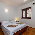 Feriehus Robert By Interhome Trogir