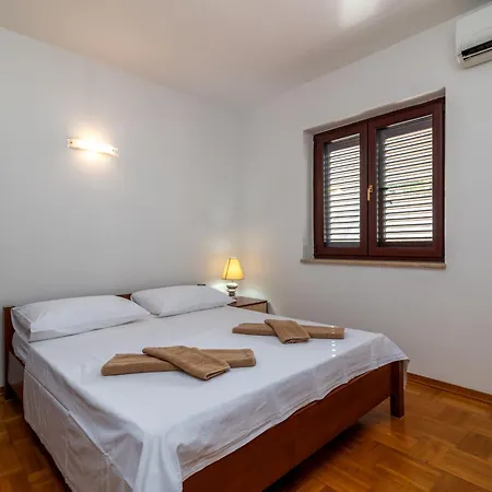 Tatil Evi Robert By Interhome Trogir