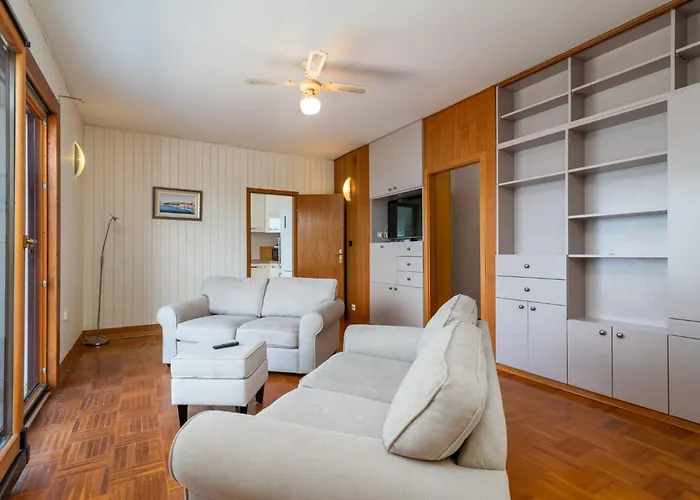 Robert By Interhome Casa vacanze *