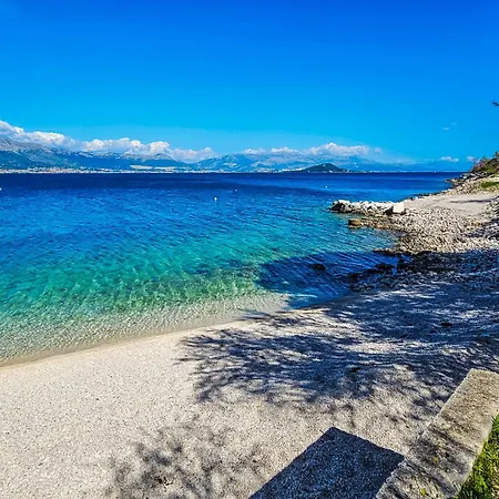 Robert By Interhome 度假居 *