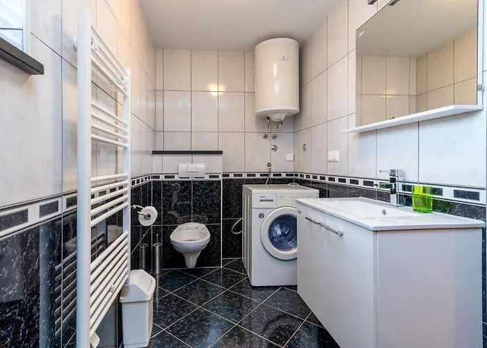 Feriehus Robert By Interhome Trogir